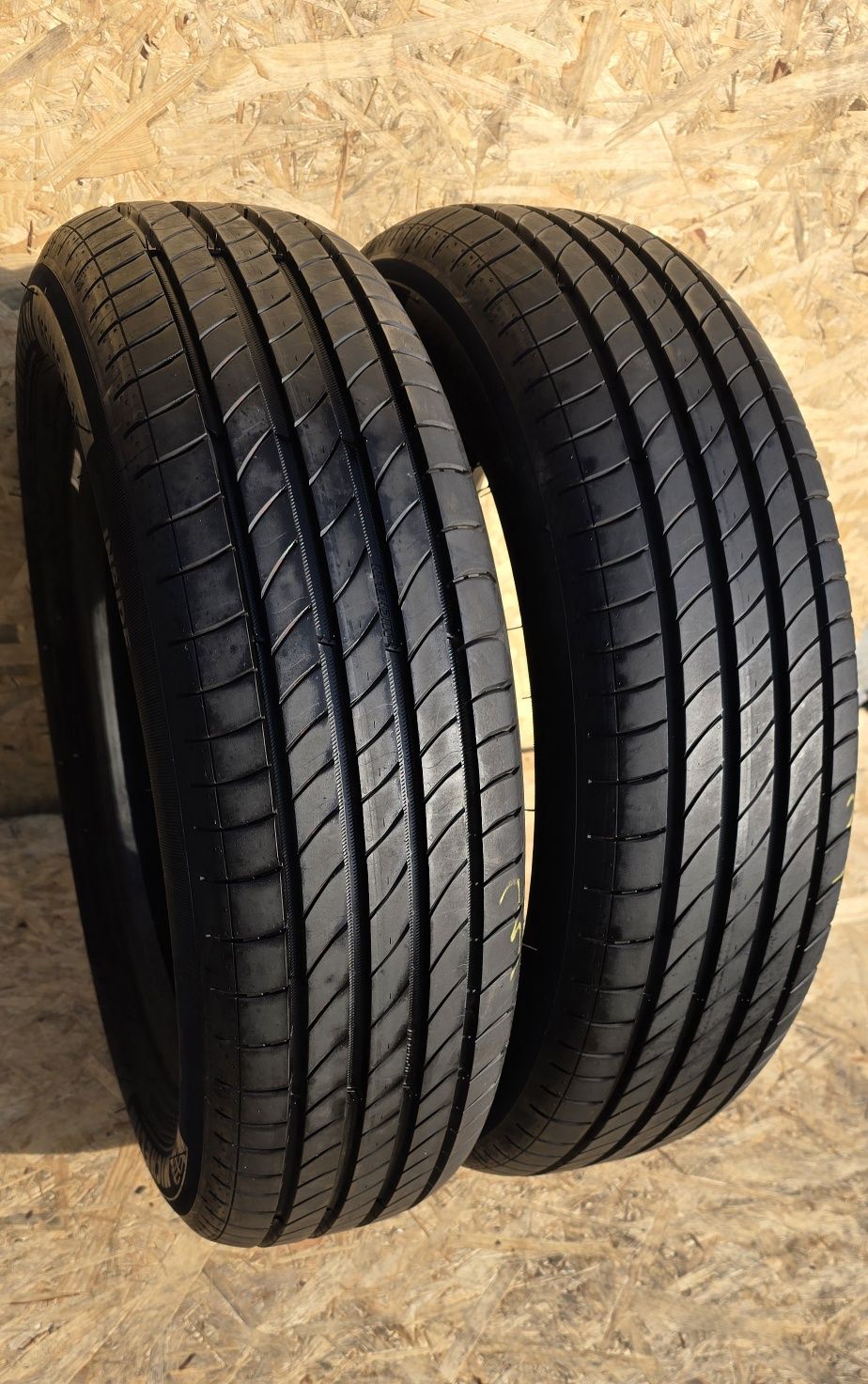 2x 165 65 R15 Michelin Primacy4