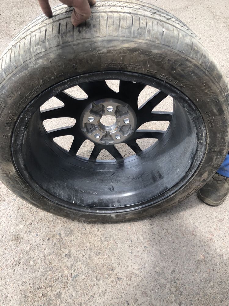 Продам диск R 18 Tesla model 3 Highland