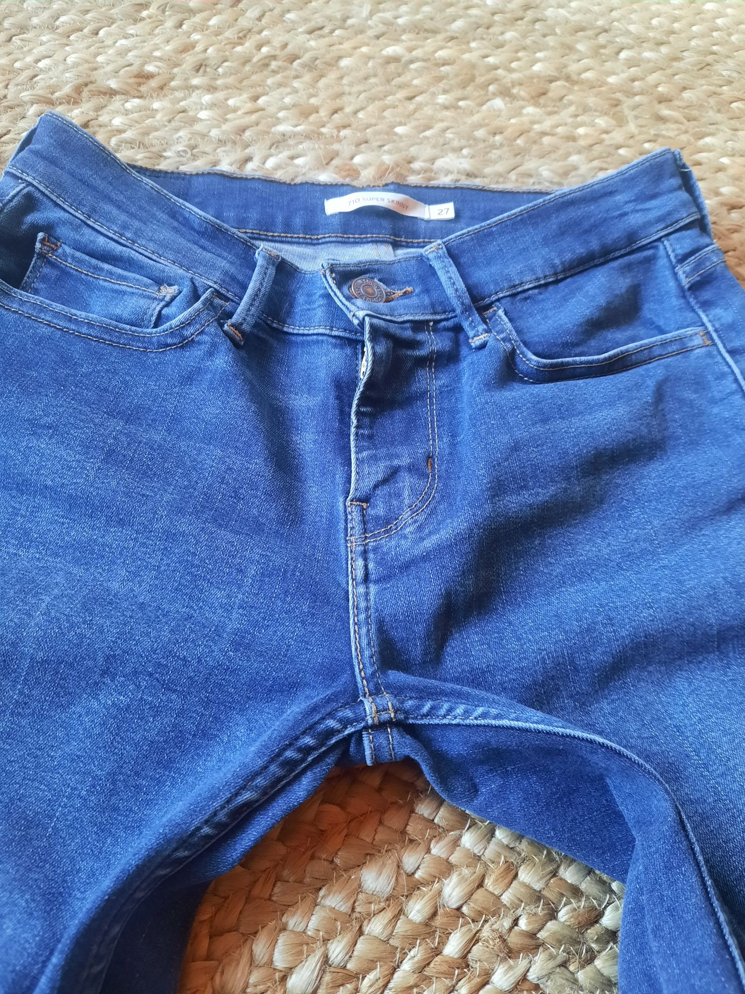 Spodnie jeansy Levis 710 rurki 27x30 super skinny.