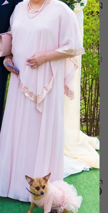 Вечірні плаття кольору пудри (розмір 50-52)