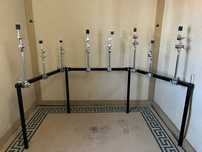 Rack de bateria com oito suportes para prato.