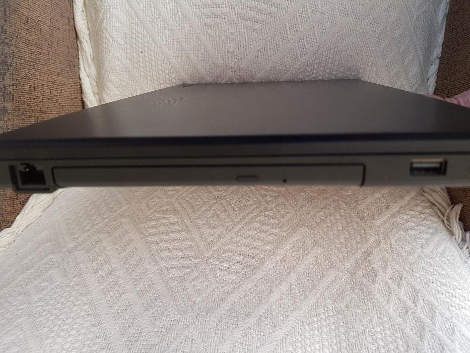 1laptop toshiba Satellite Pro R50-B-12N