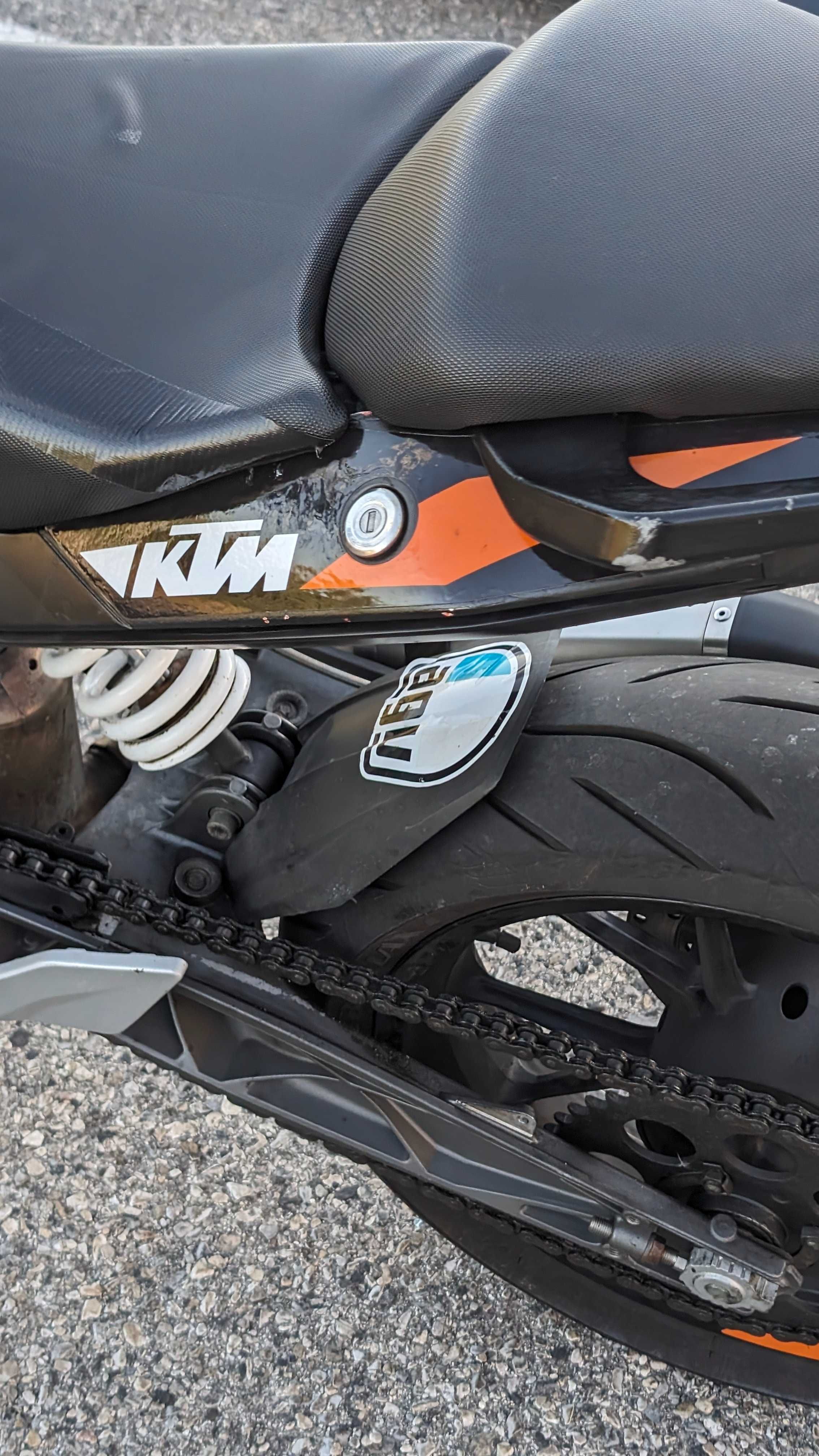 Mota KTM Duke 125