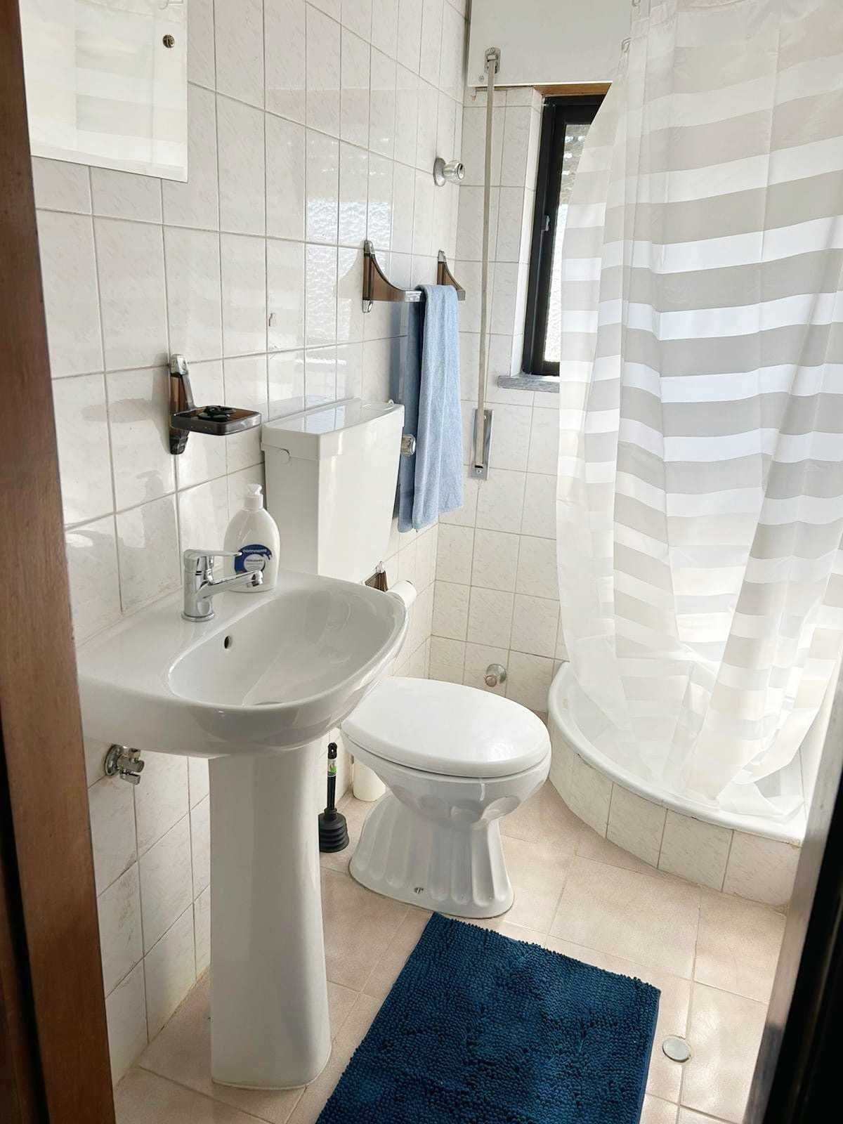 Aluguer de Quartos | Rooms for Rent - Charneca da Caparica