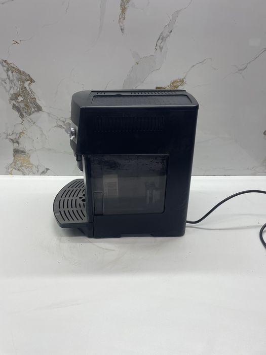 Кавомашина Delonghi Magnifica ESAM 3000 B