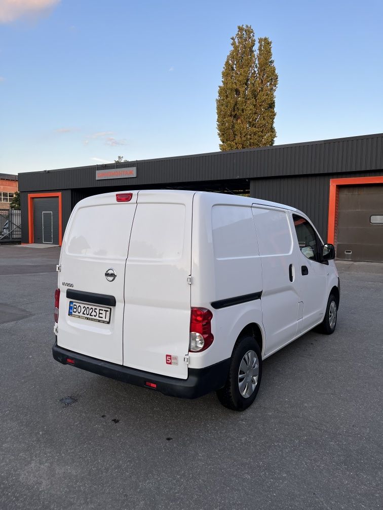 Обмін Nissan nv 200 з Німеччини