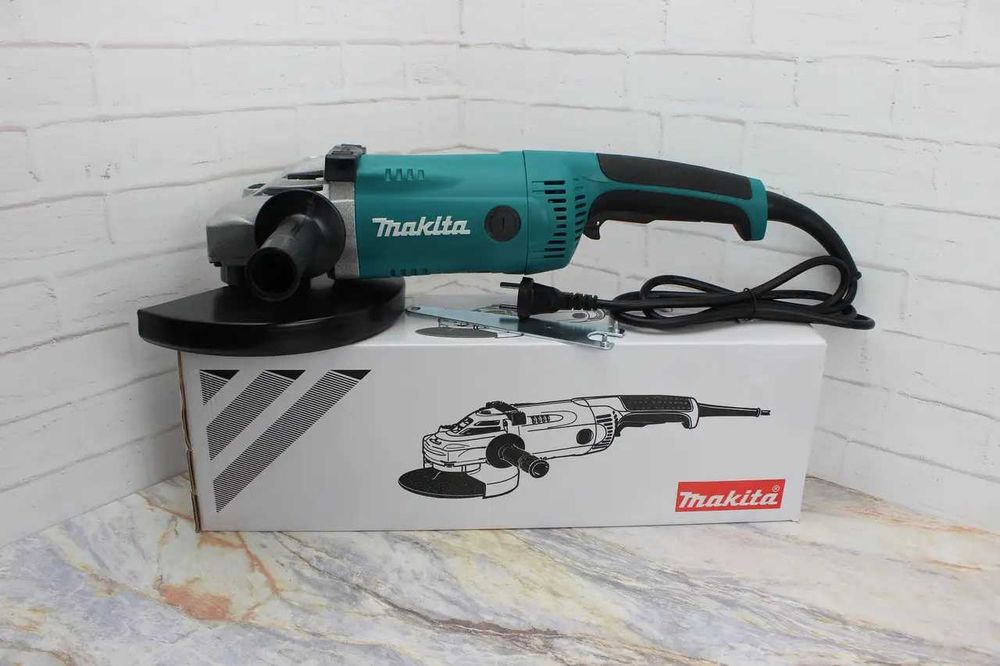 Болгарка Makita 950 Вт  машина углошлифовальная угловая шлифмашинка