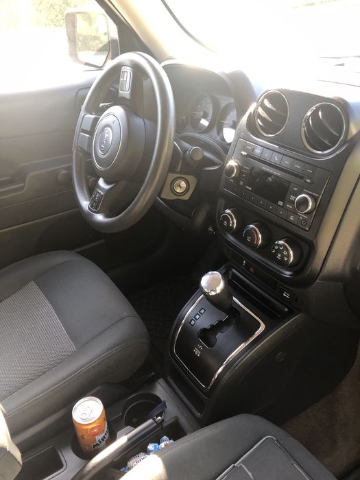 JEEP PATRIOT 2,0 Benzyna , Sport . 2015 rok.