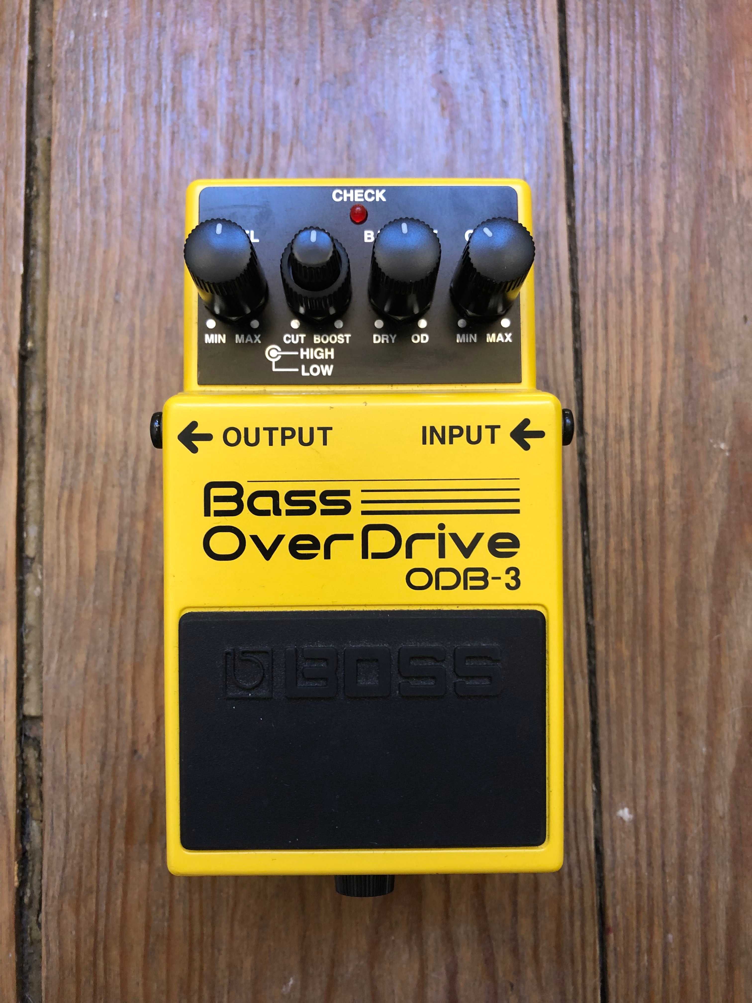 Pedal de distorção BOSS Bass Overdrive ODB-3 (NOVO)