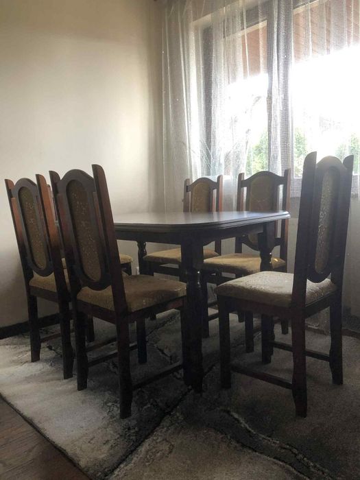 Rozkładany stół + 6 krzeseł
