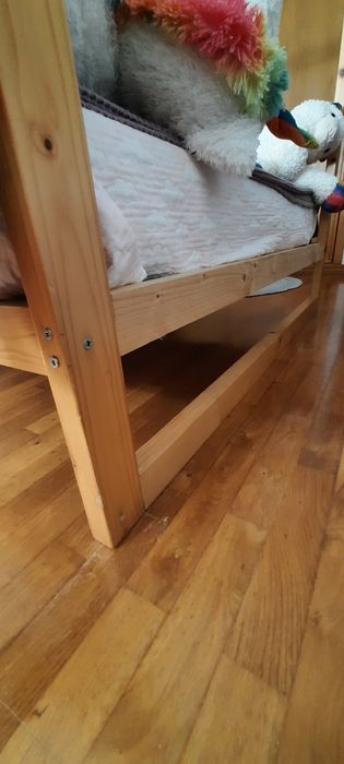 Cama casinha estilo Montessori