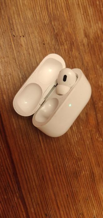 Футляр з навушником  Кейс Apple AirPods USB-C Case