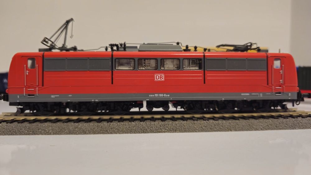 Roco Br 151 цифровой, в таком себе состоянии, ездит не плохо