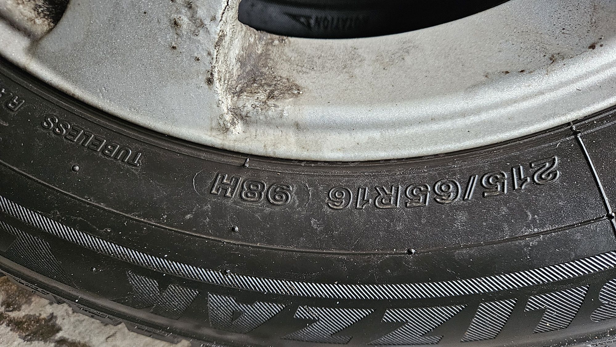 Koła, felgi, opony Kia Sportage II, 215/65 R16 Bridgestone, Uniroyal