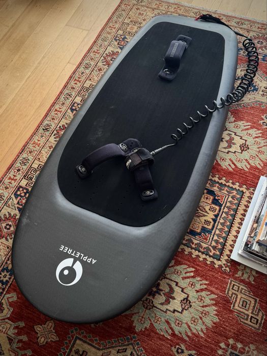 Prancha de wingfoil Appletree carbono