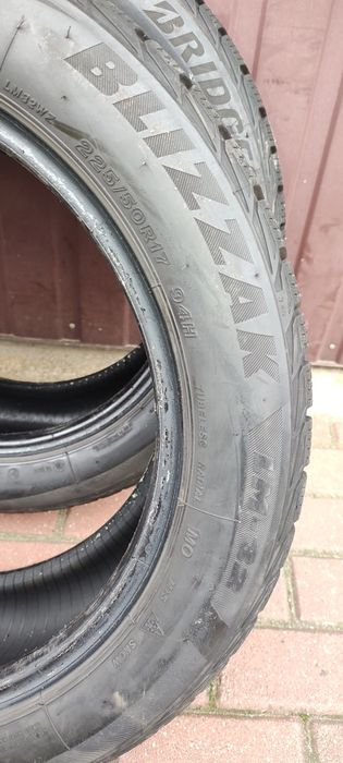 225/50/17 zimowe Bridgestone Blizak LM-32
