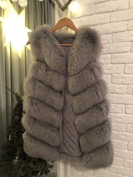 Меховая жилетка / жилетка из песца / купить меховую жилетку