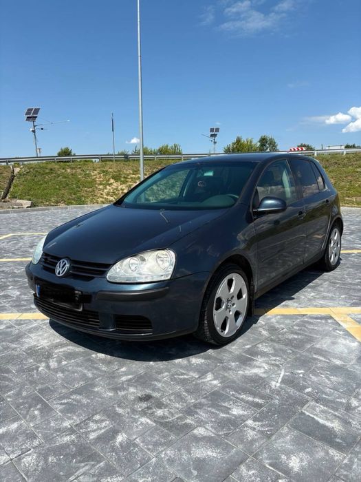 Volkswagen Golf 1,6 mpi
