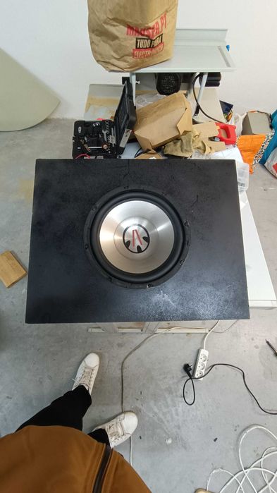 Caixa para subwoofer