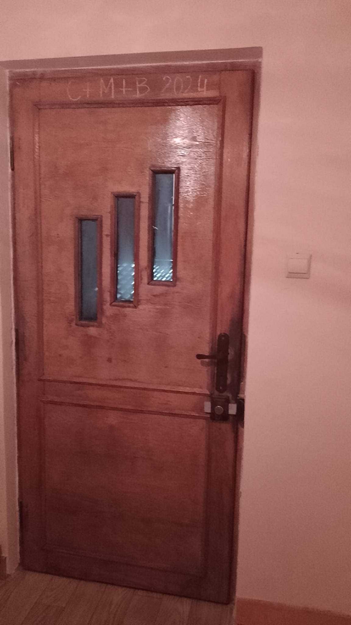 Drzwi drewniane zewnętrzne