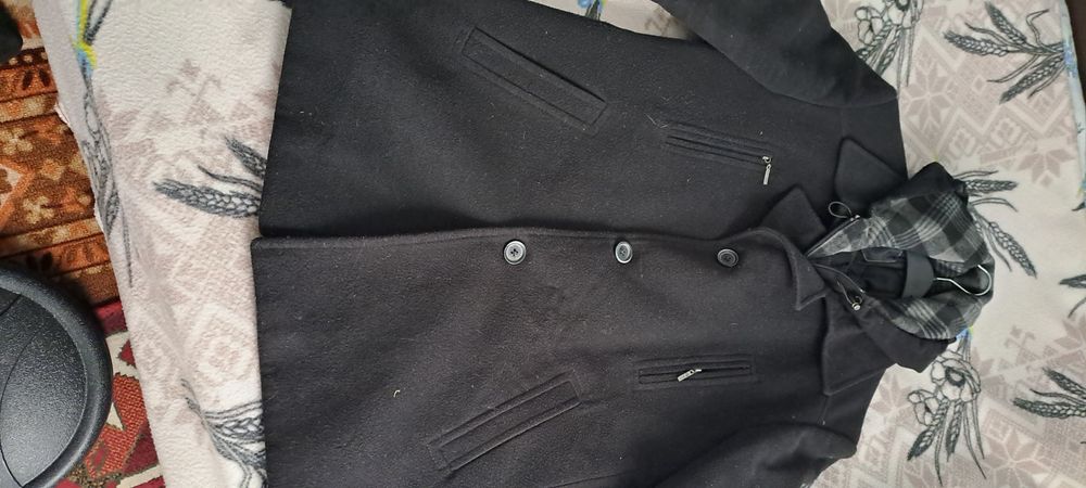 Чоловіче пальто.