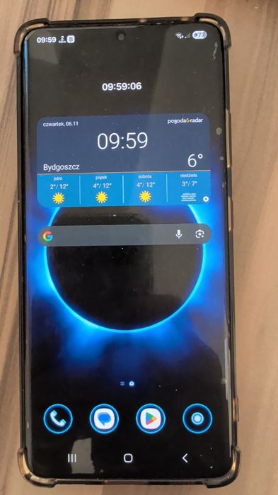 Sprzedam Samsung S21 Ultra 12 GB 128 GB gratis rysik 4 etui oraz