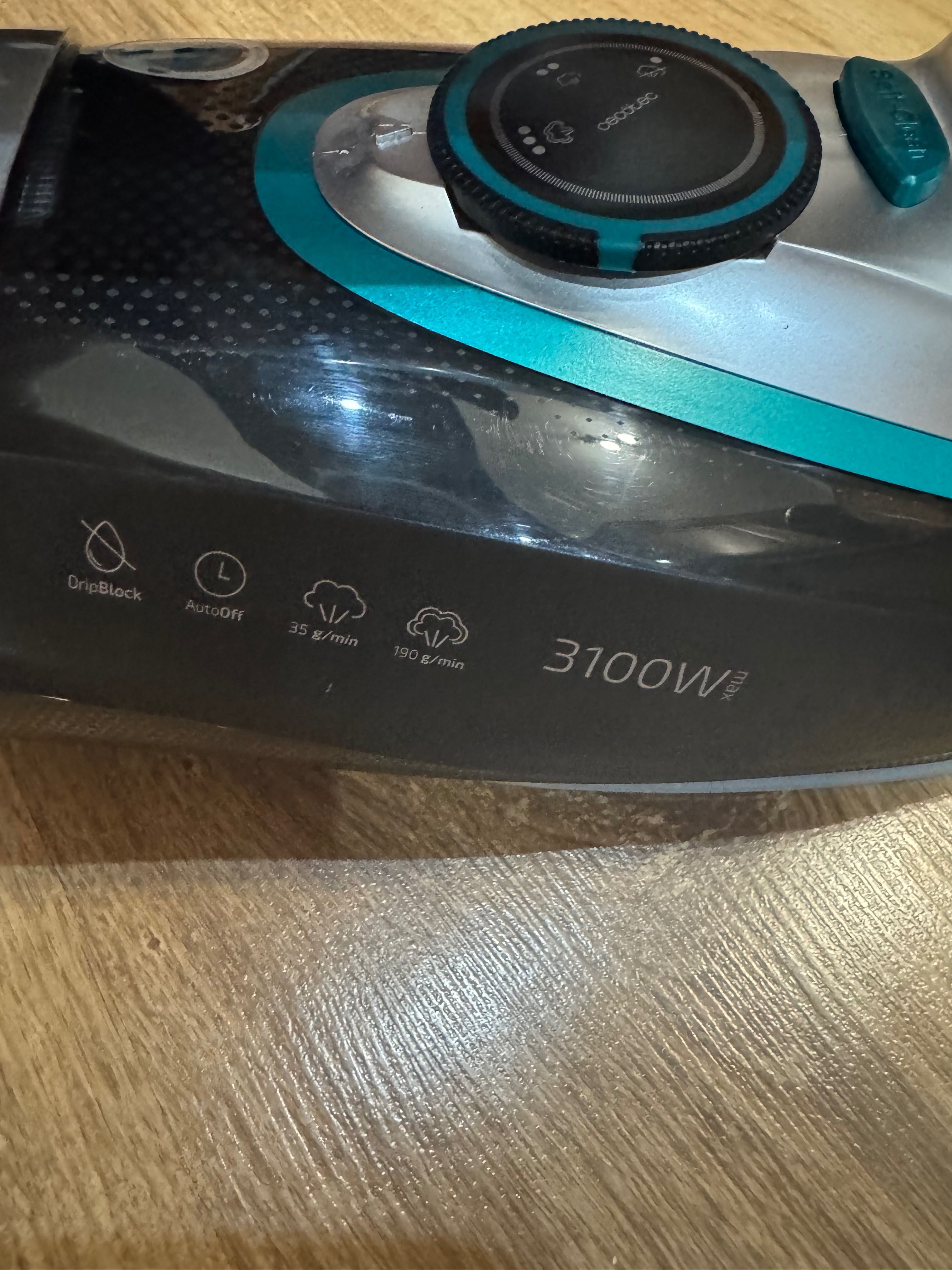 Żelazko parowe Cecotec , ubrania steam3 d