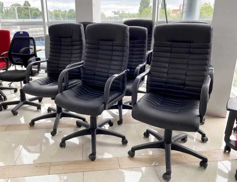 ВИГІДНО! Зручні офисні крісла ЗІ СКЛАДУ + Оплата частинами(5 платежів)