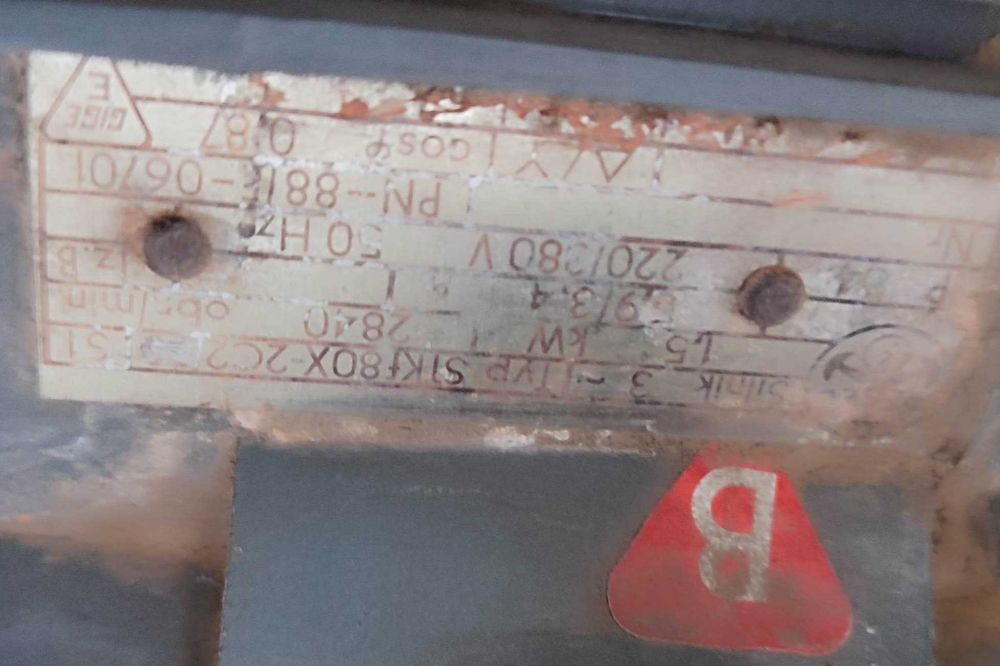 Piła stołowa, polska krajzega REMA DMXA-32.