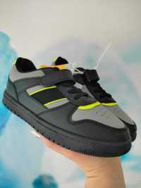 Adidasy Cleve buty sportowe 34 21,50cm czarne