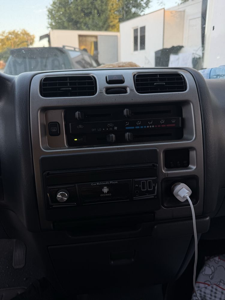 Toyota hiace 2009