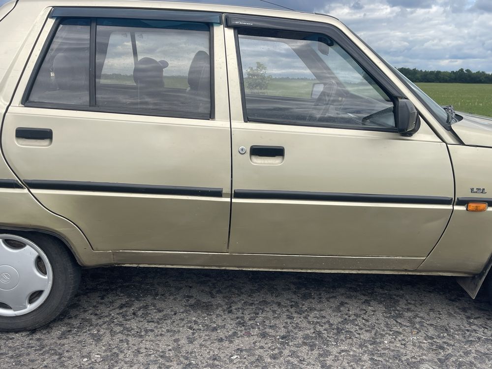 Автомобіль Славута 2003р