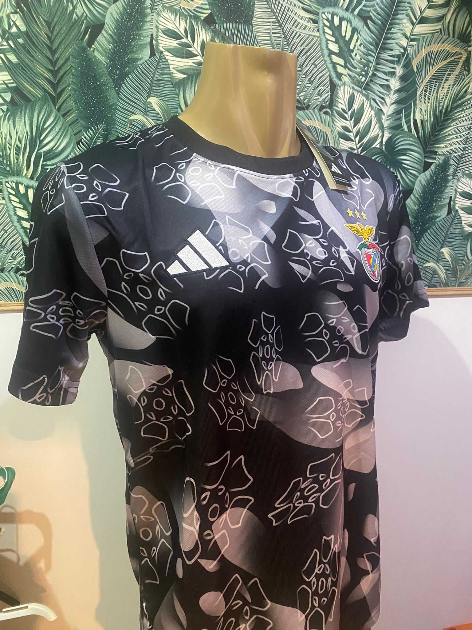 Camisola Aquecimento Benfica 24/25