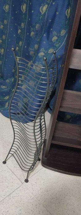 Estante para CD's em Madeira