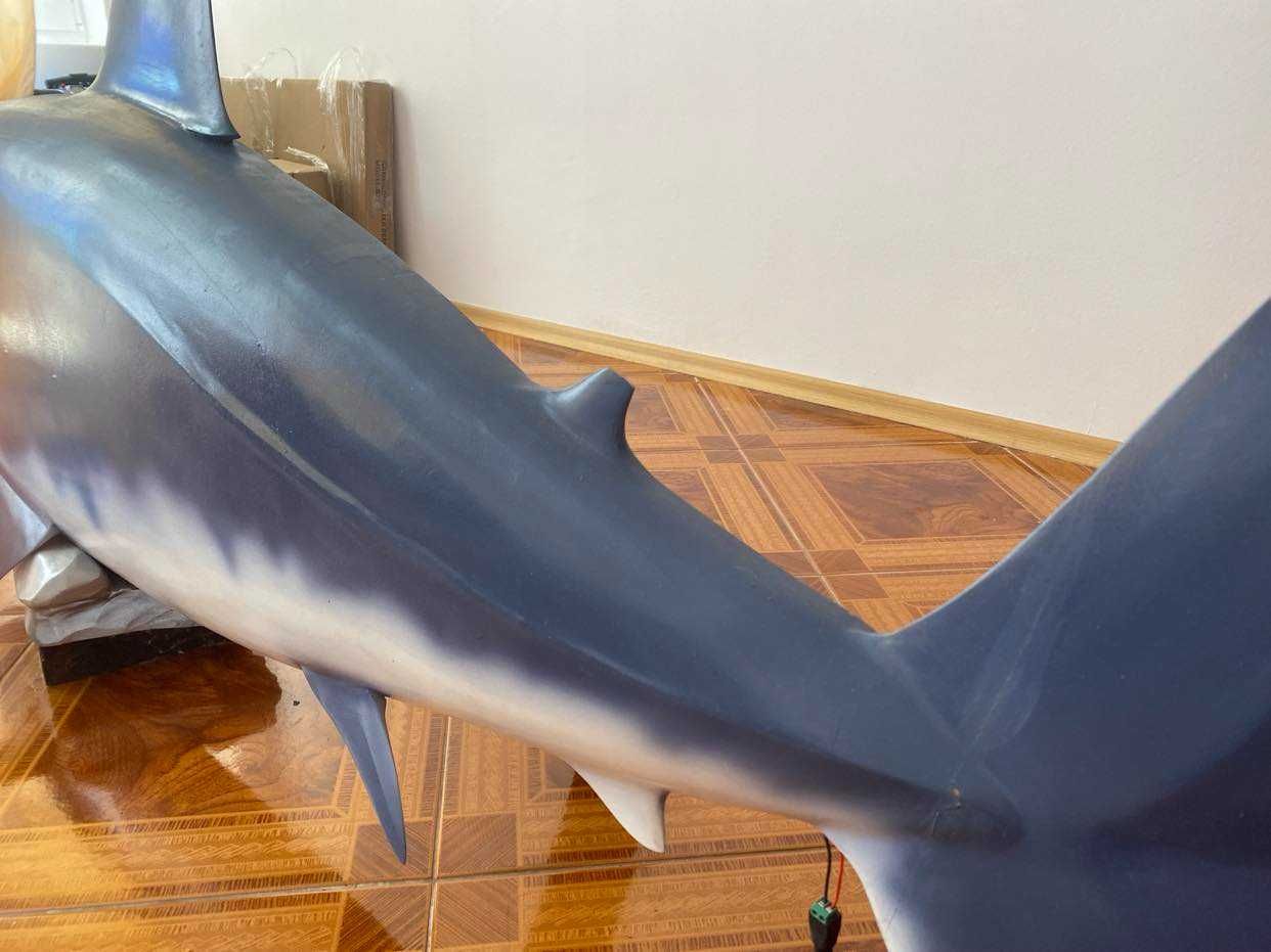Дерев'яна велика акула , ручної роботи