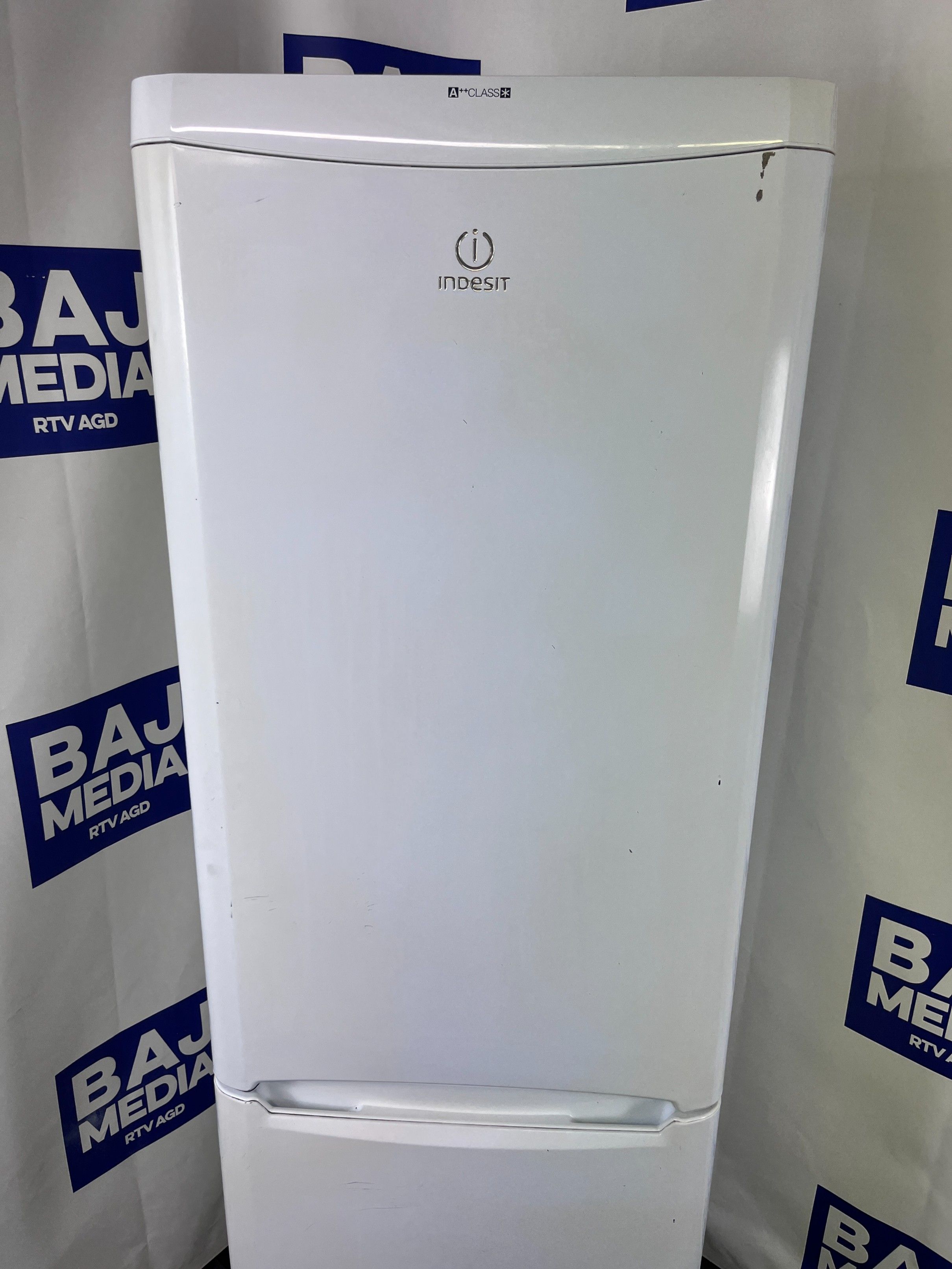 Lodówka Indesit Duża Pojemność 187Cm / Klas A++  /Dostawa/Gwarancja