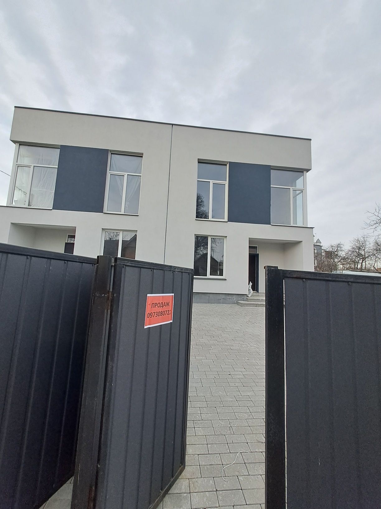 Продаж будинку в Пасіках Зубрицьких  площею 138 м кв,  площа ділянки 3