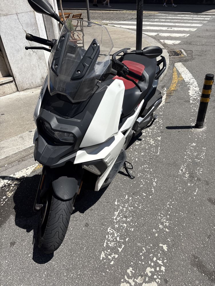 BMW C400X Maxi Scooter