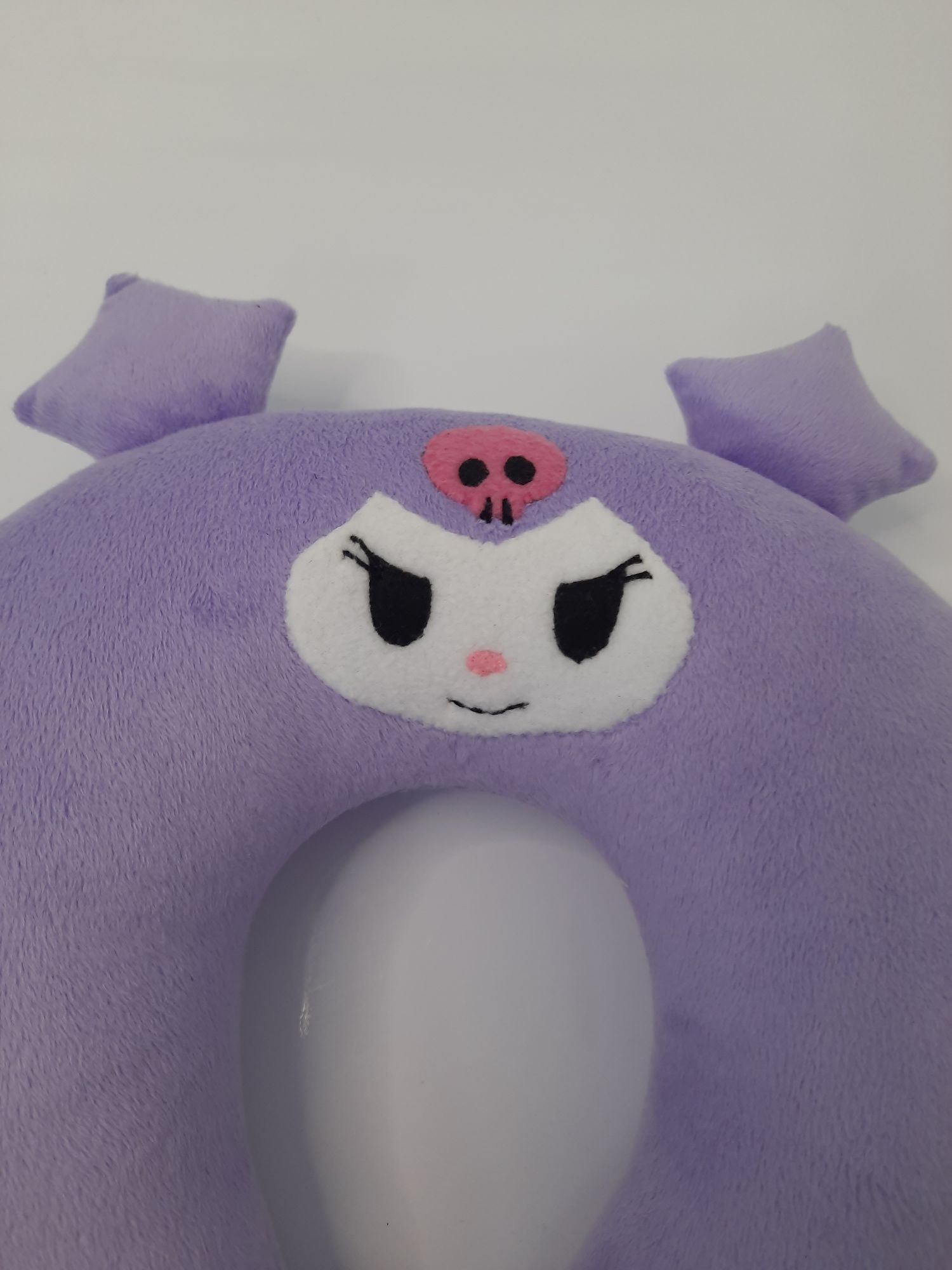 Подушка на шию для подорожей Kuromi лавандова дитяча