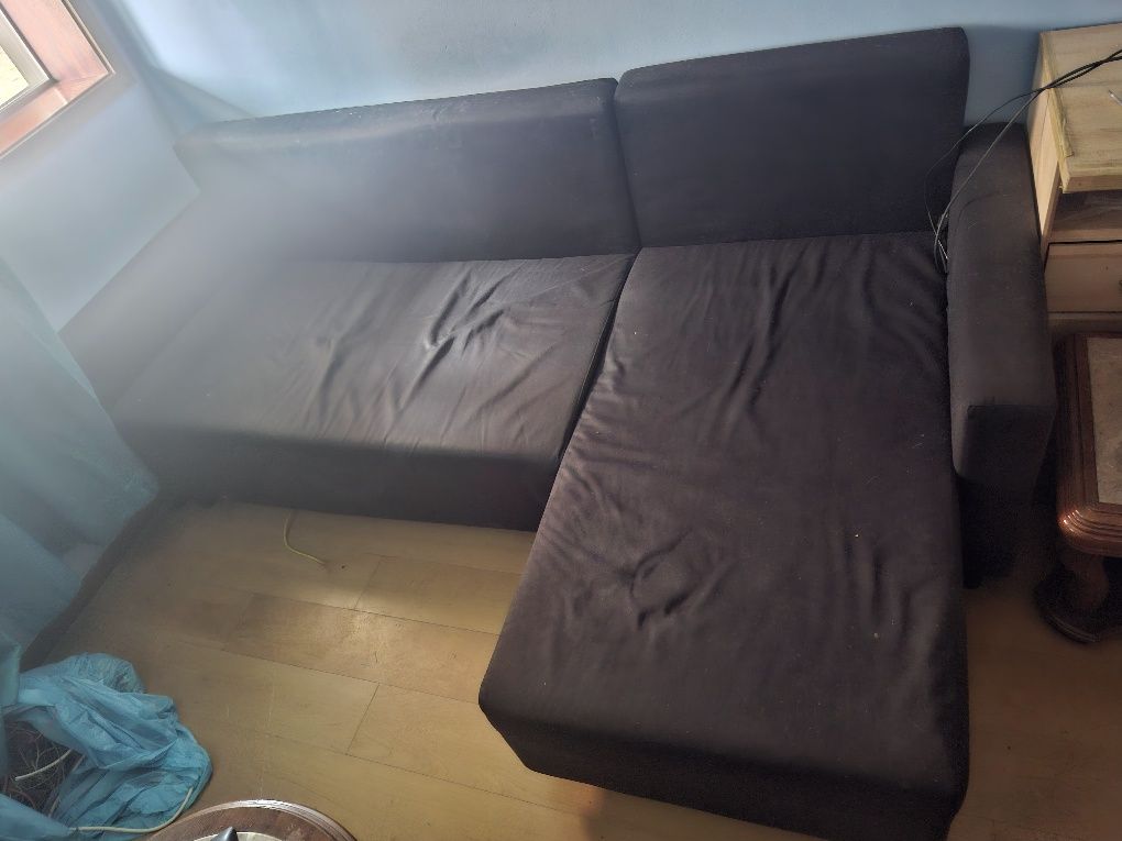 Vendo sofá cama em bom estado não tem rasgos nenhuns