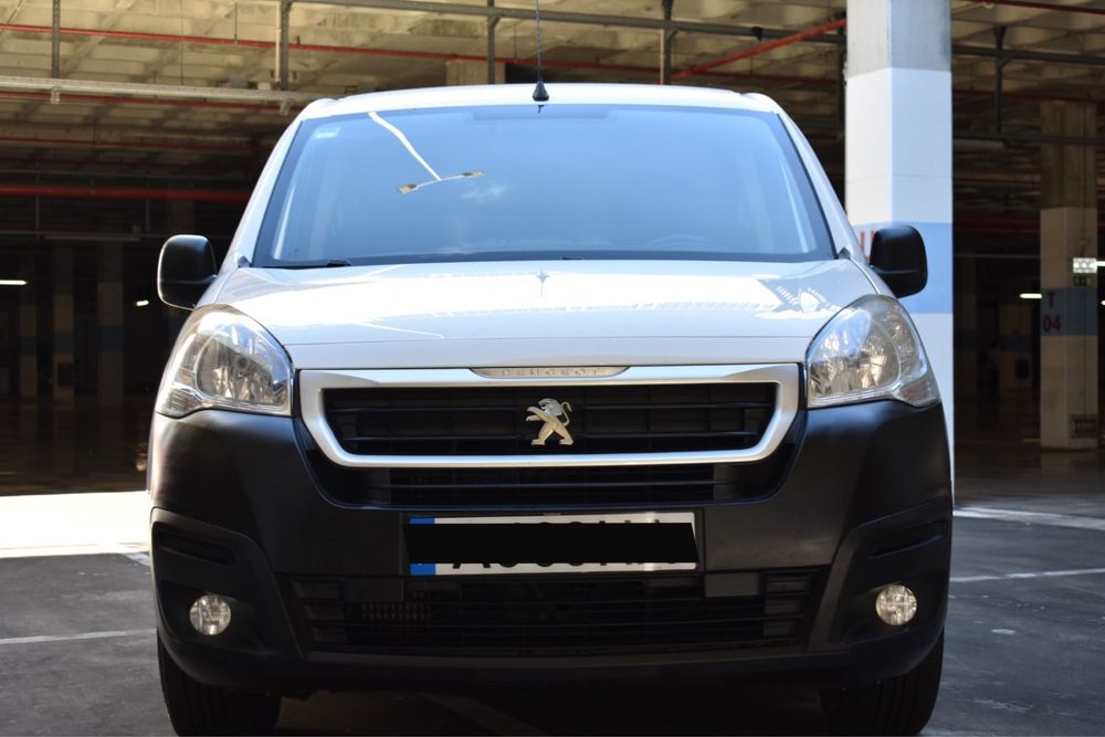 Peugeot Partner 2016 1.6HDI 100 muitos extras