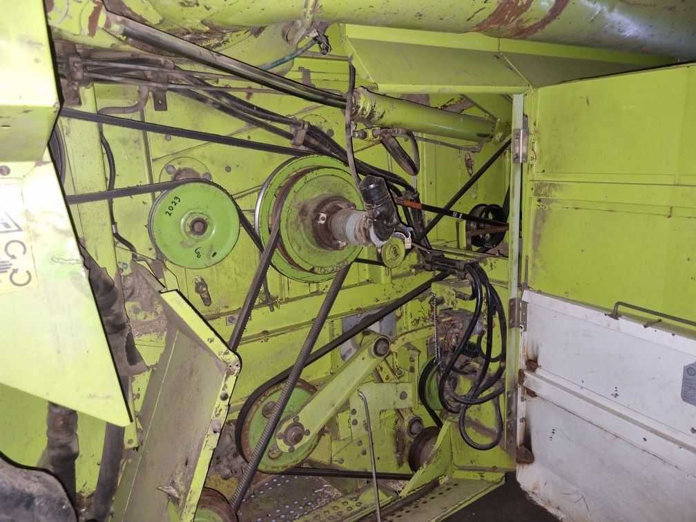 Claas Commandor 228