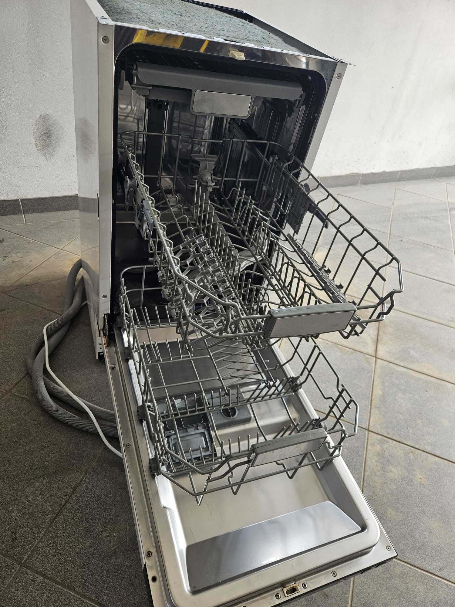 Zmywarka Whirlpool 45tka pod zabudowę, uszkodzona. Odbiór osobisty