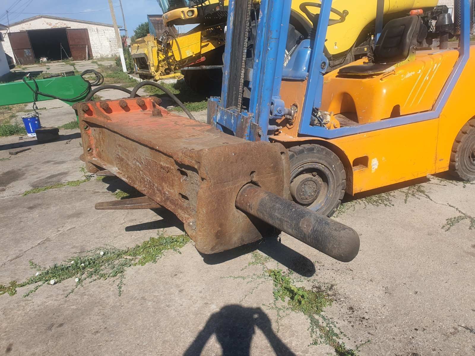Продам экскаватор JCB330