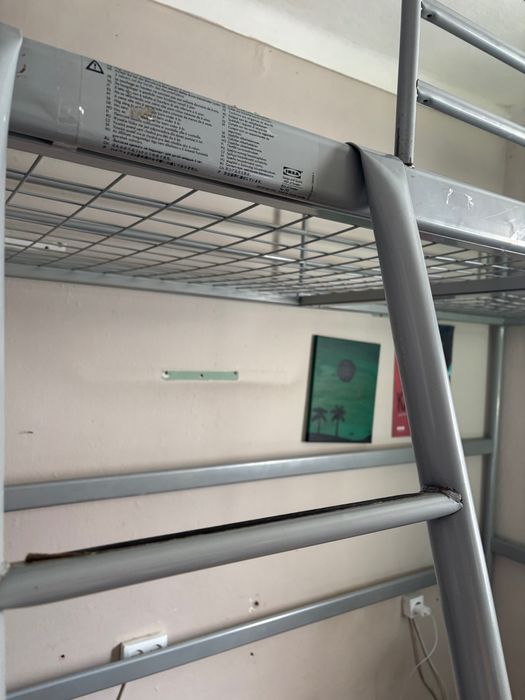 Cama solteiro elevada