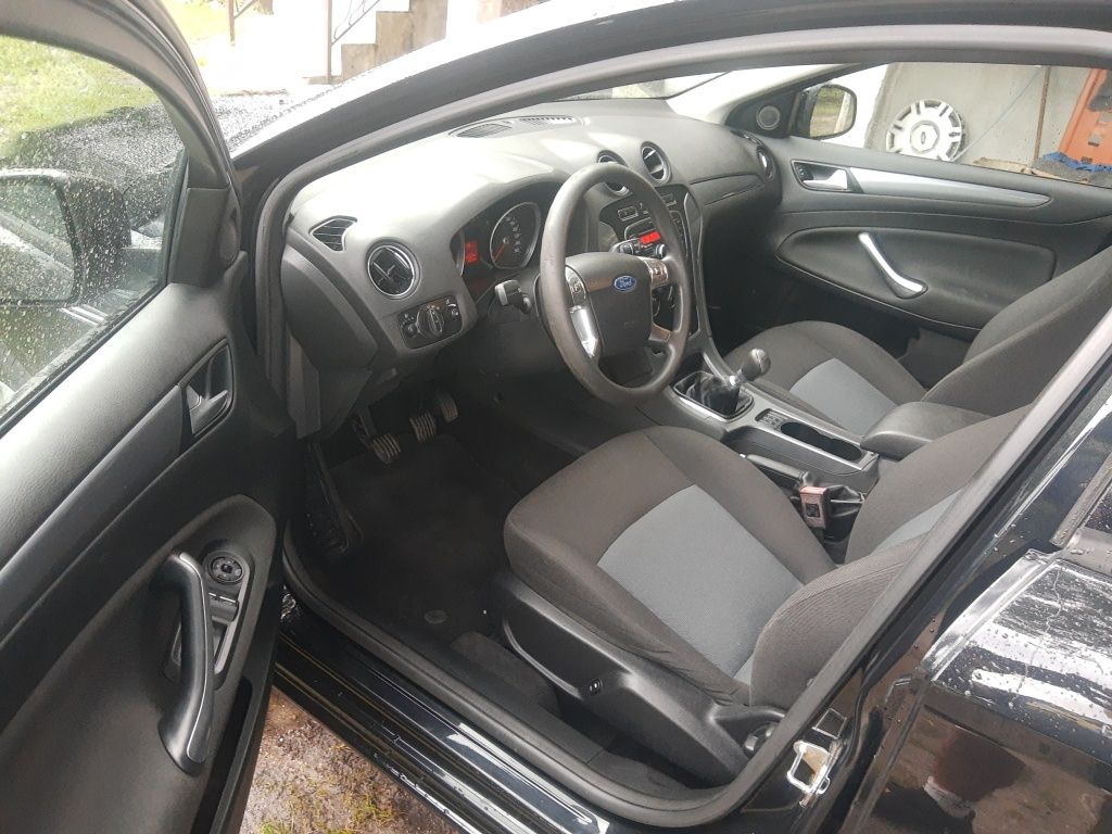 Ford Mondeo MK4 1.6 TDCi lift super stan  Mały przebieg z Niemiec