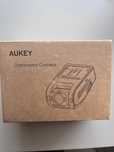 Wideorejestrator kamera samochodowa AUKEY model DR02 Wi-Fi 1080p FHD.