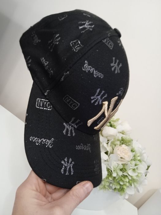 Czapka z daszkiem bejsbolówka czarna regulowana unisex