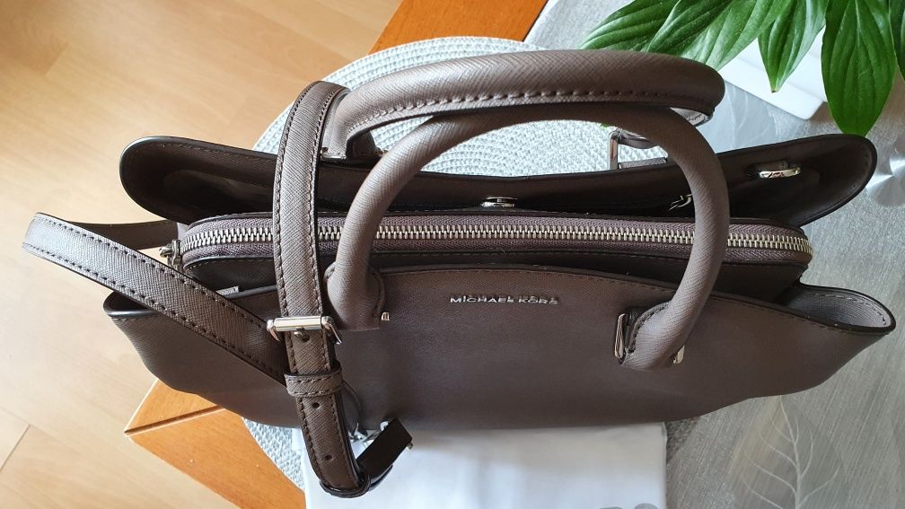 Michael Kors Savannah. Oryginalna torebka - ideał