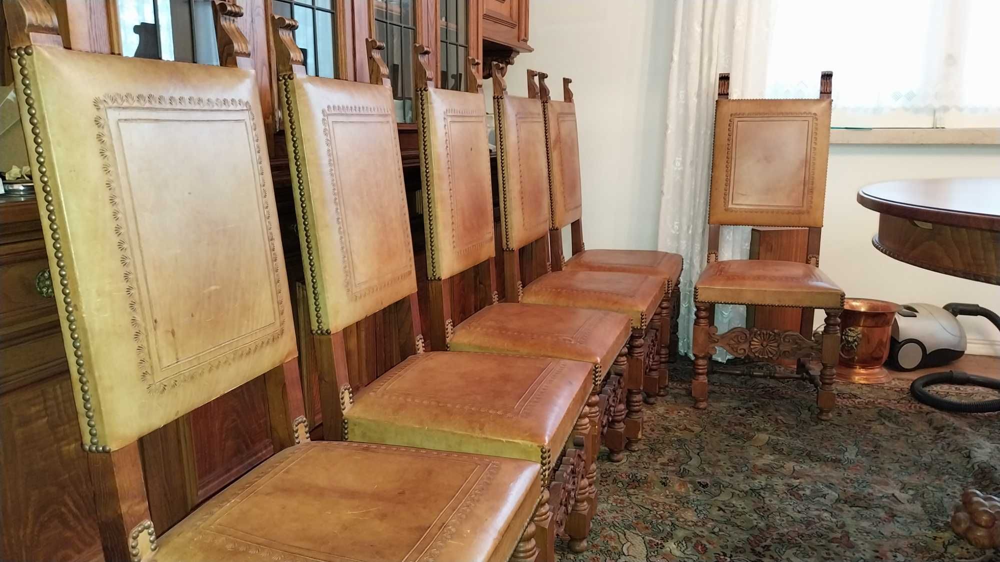 Mesa extensível, com 6 cadeiras madeira de castenho